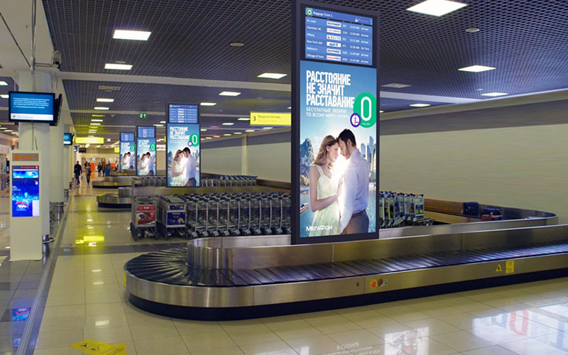 Реклама в аэропорту Псков